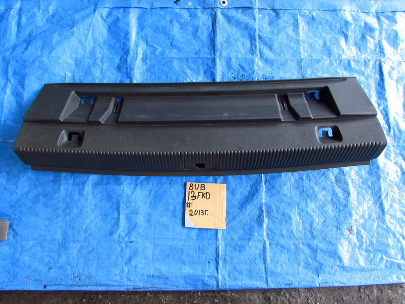 Накладка замка багажника Audi Q3 8UB