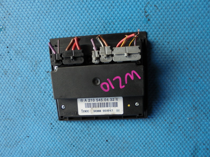 Блок управления подрулевых переключателей Mercedes-benz E-class