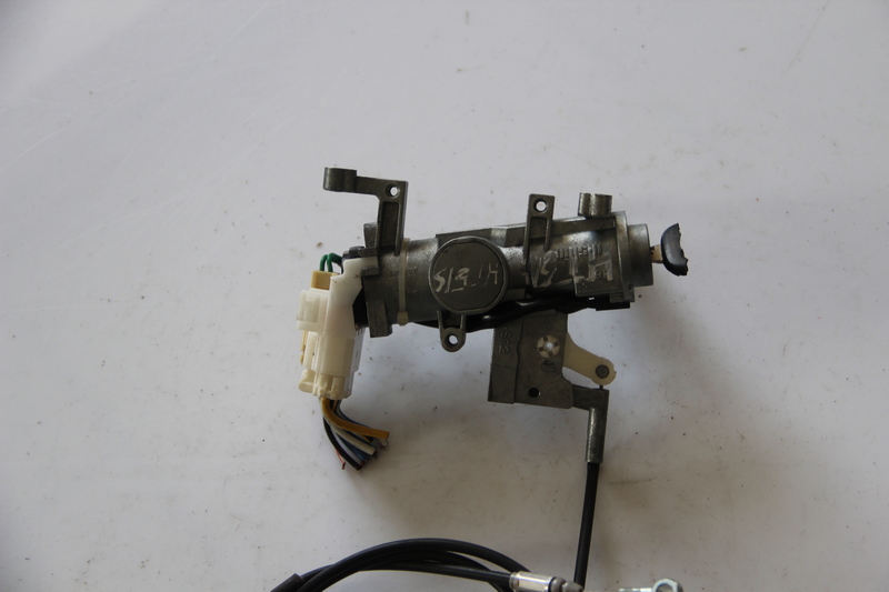 Замок зажигания Suzuki Swift