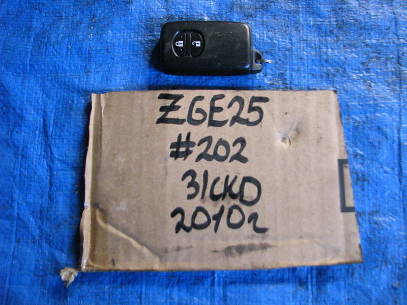 Ключ зажигания Toyota Wish ZGE25