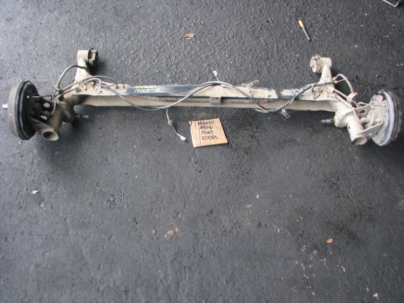 Балка задняя Toyota Prius NHW20