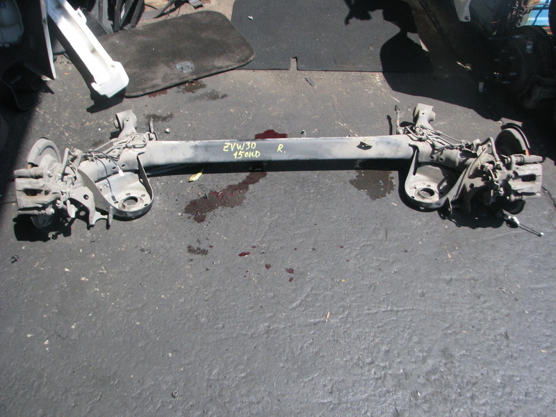 Балка задняя Toyota Prius ZVW30