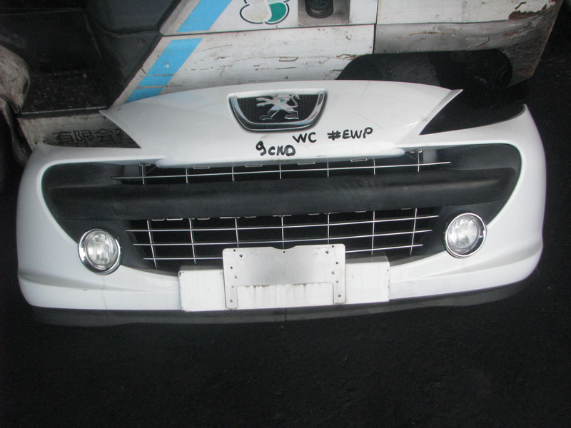 Бампер Peugeot 207