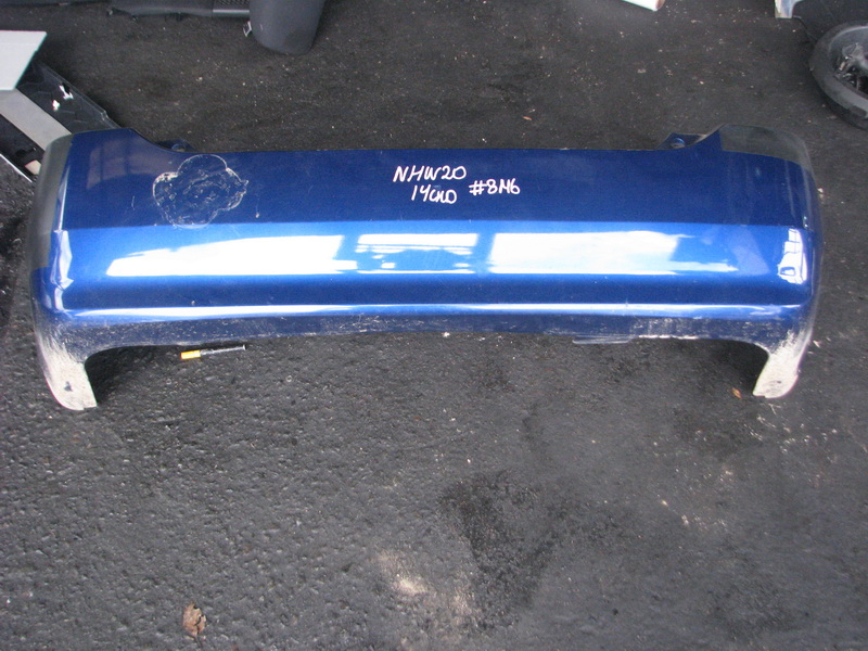 Бампер Toyota Prius