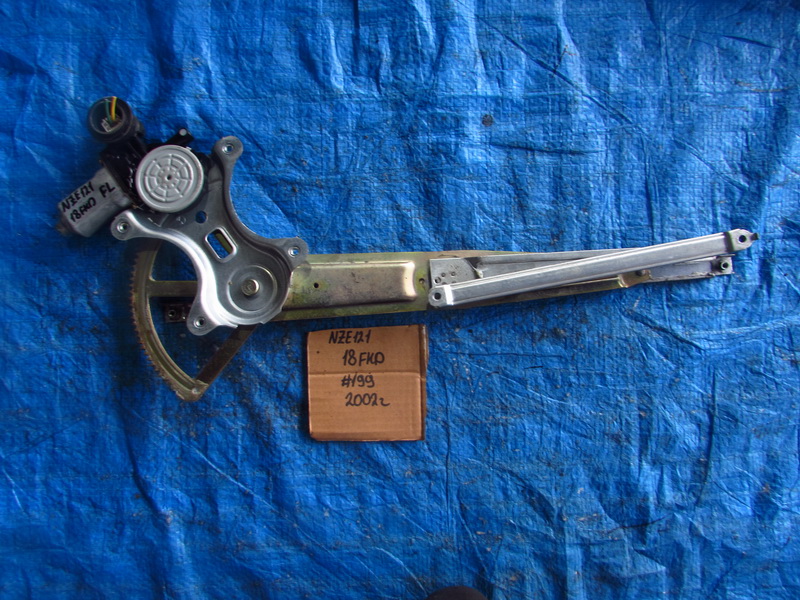 Стеклоподъемник Toyota Corolla Spacio