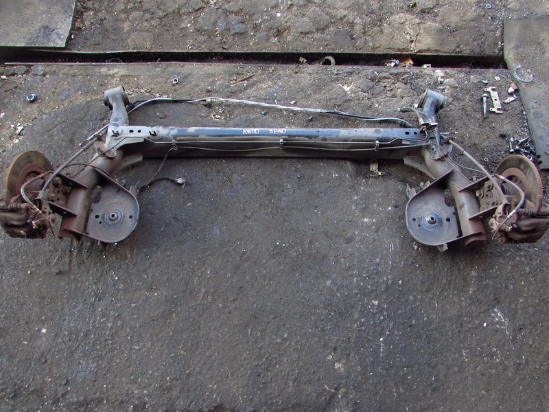 Балка задняя Renaut Kangoo KW0D