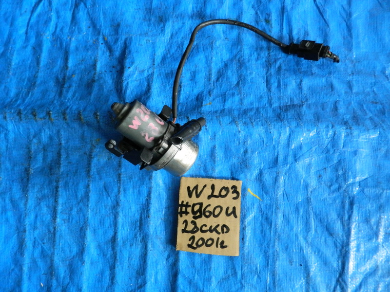 Помпа Mercedes-benz C-class W203