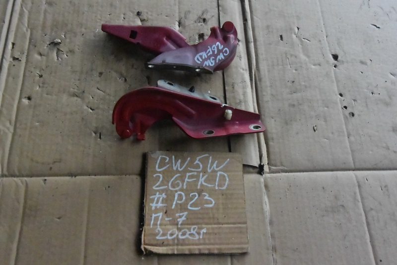 Петля капота Mitsubishi Outlander CW5W