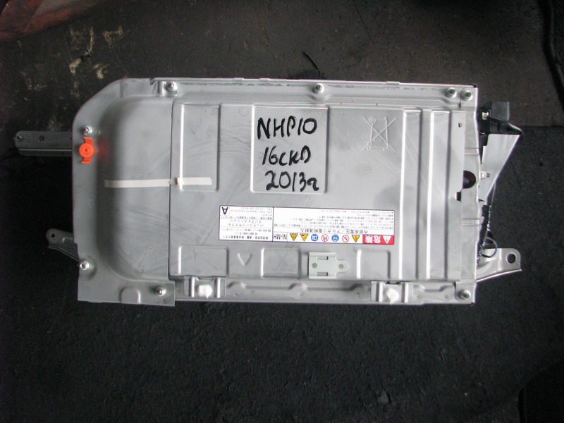 Батарея Toyota Aqua NHP10