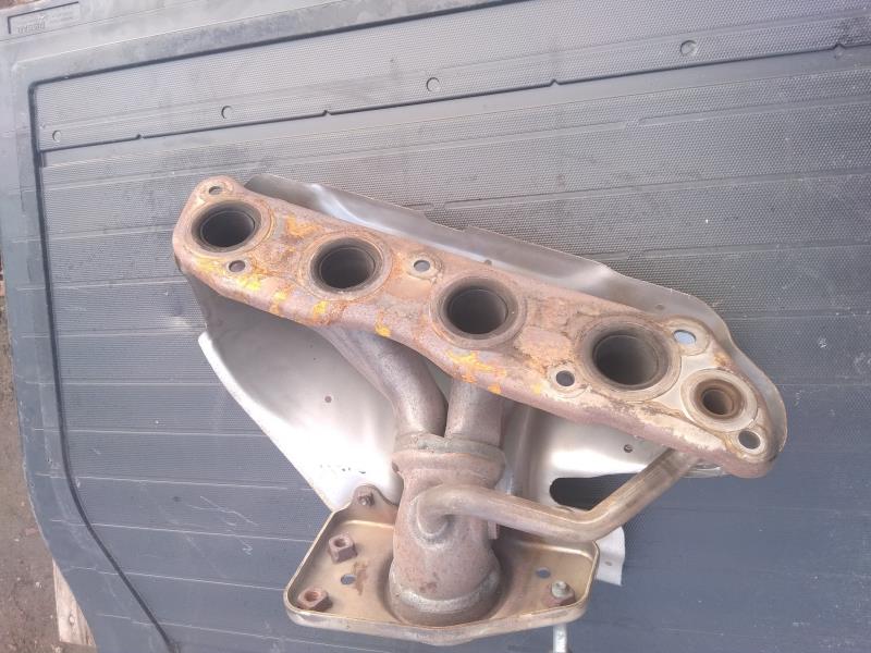 Коллектор выпускной Nissan Bluebird Sylphy KG11