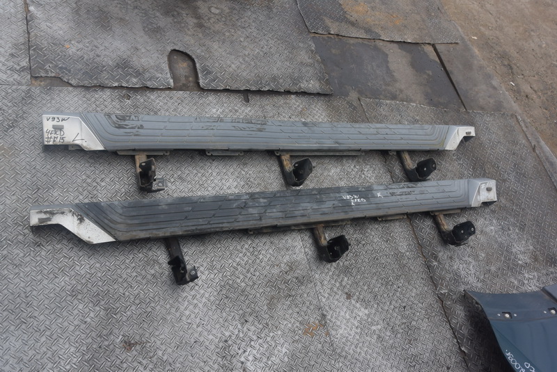 Подножка Mitsubishi Pajero V93W