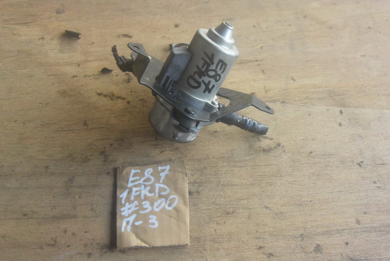 Помпа BMW 1-series E87