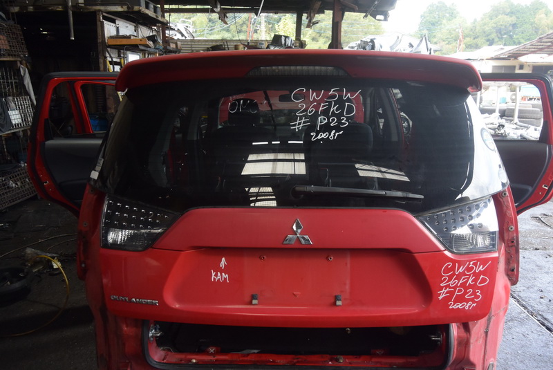 Дверь задняя Mitsubishi Outlander