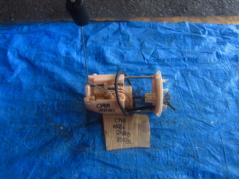 Топливный насос Mitsubishi Lancer CY4A