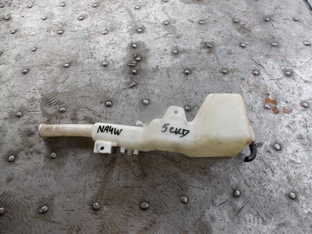 Бачок стеклоомывателя Mitsubishi Grandis NA4W