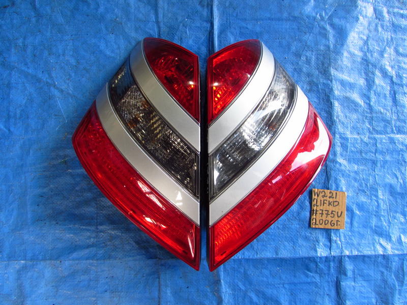 Стоп-сигнал Mercedes-benz S-class W221