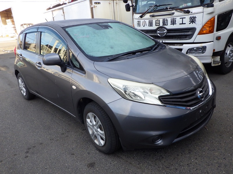 Nissan Note E12