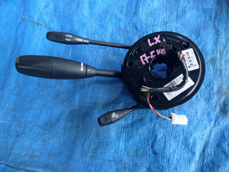 Подрулевой переключатель Chrysler 300c LX