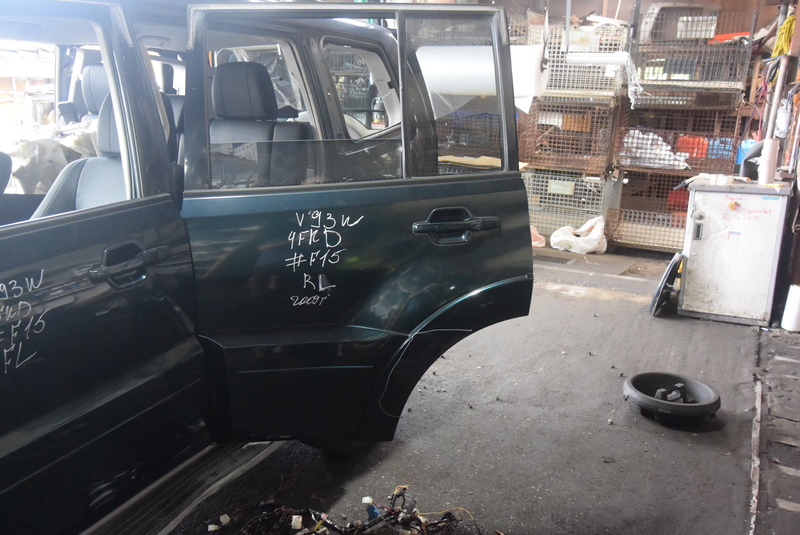 Дверь Mitsubishi Pajero V93W