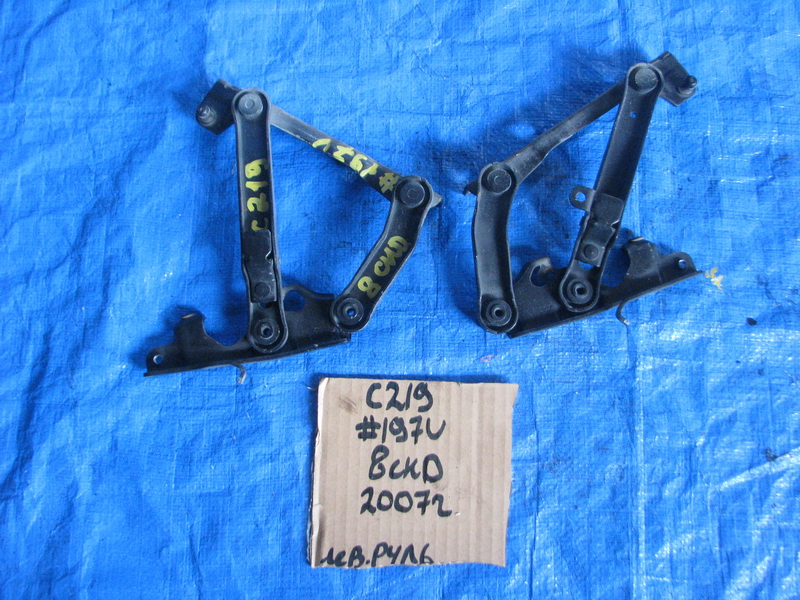 Петля капота Mercedes-benz Cls-class C219