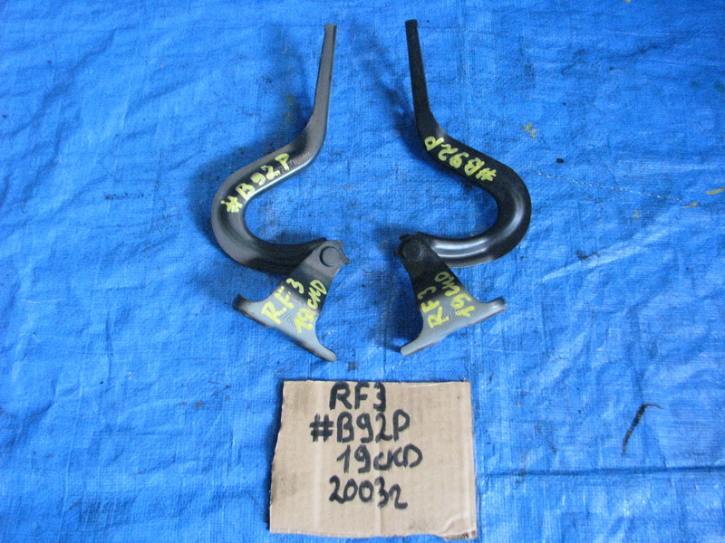 Петля капота Honda Stepwgn