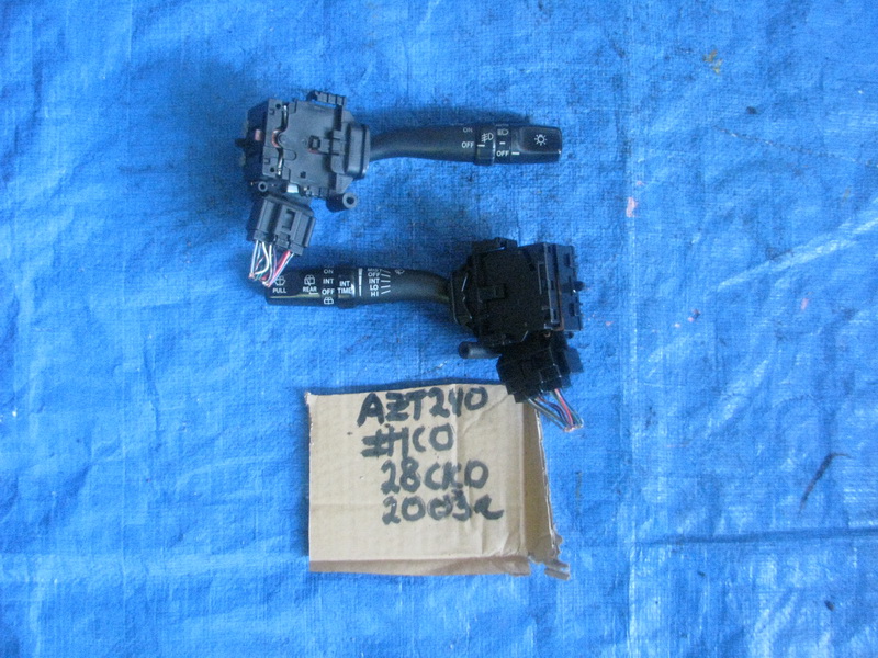 Подрулевой переключатель Toyota Premio