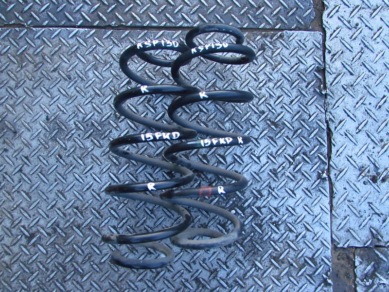 Пружина Toyota Vitz