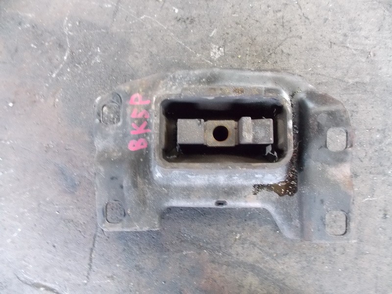 Подушка двигателя Mazda Axela BK5P