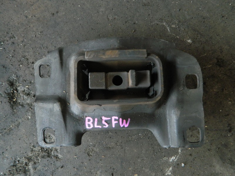 Подушка двигателя Mazda Axela BL5FW