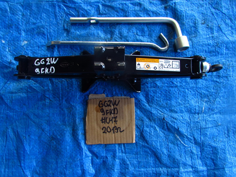 Домкрат Mitsubishi Outlander GG2W