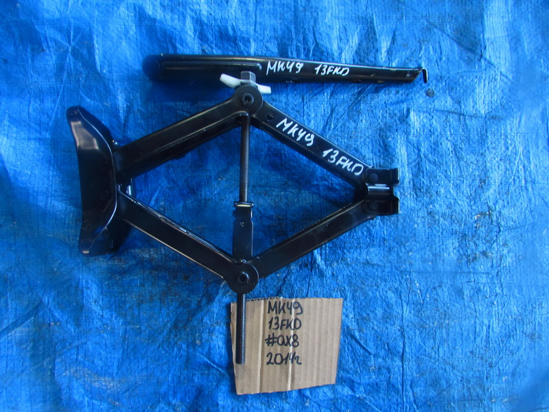 Домкрат Jeep Compass MK49