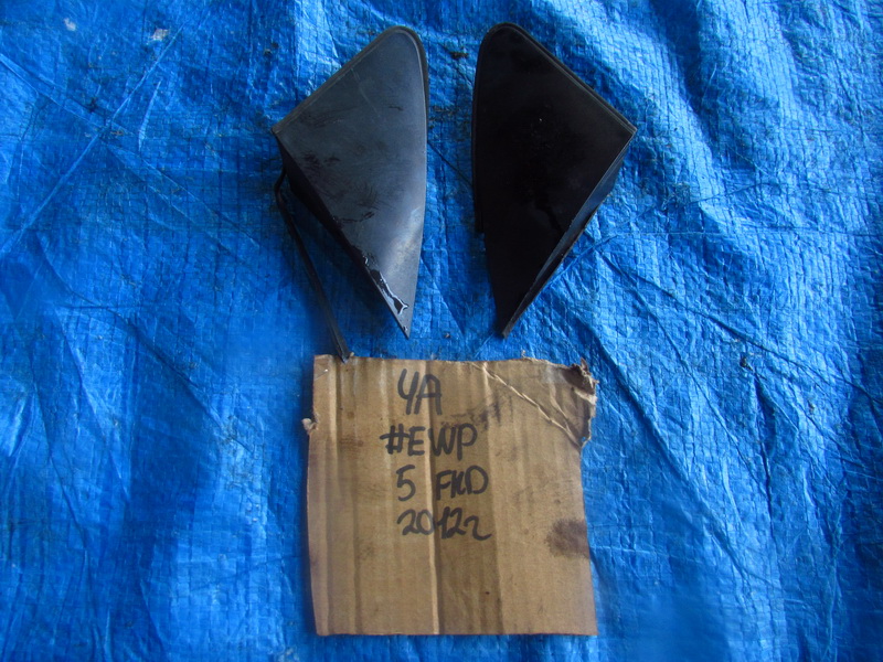 Заглушка на крыло Peugeot 308