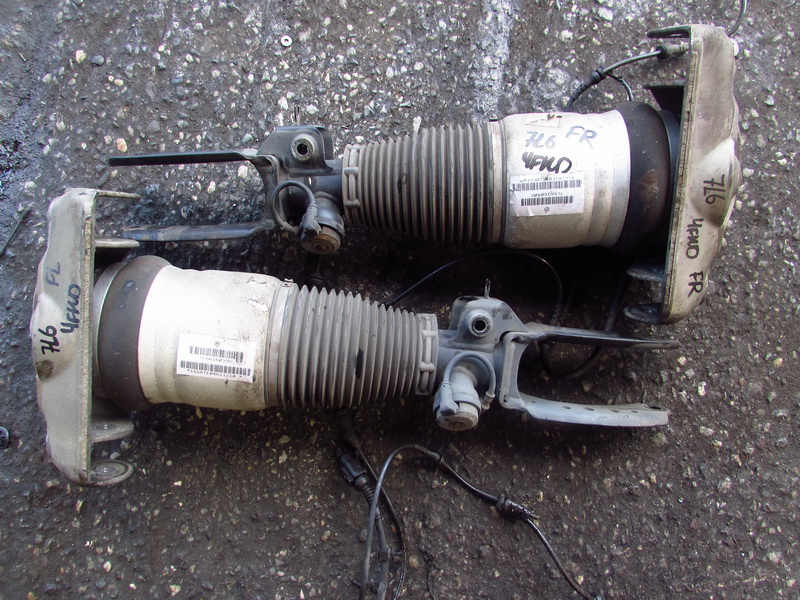 Стойка Volkswagen Touareg 7L6