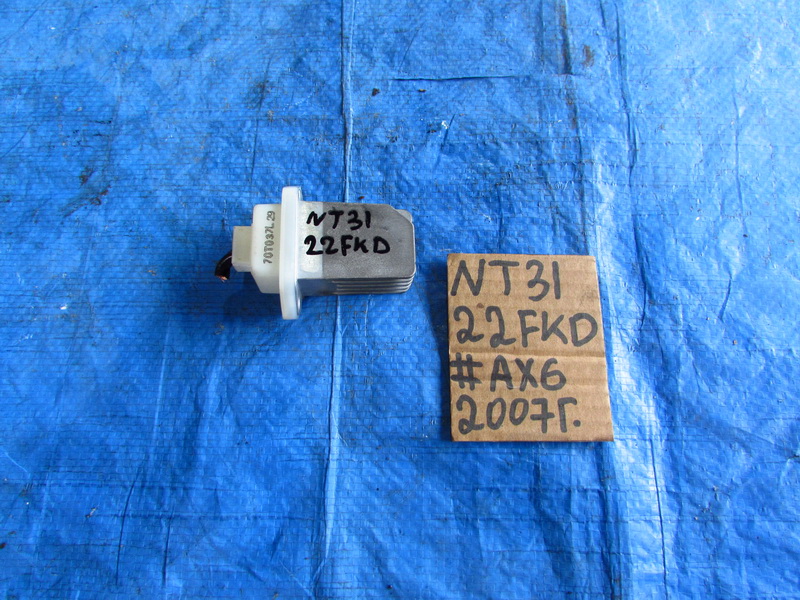 Резистор печки Nissan X-Trail NT31