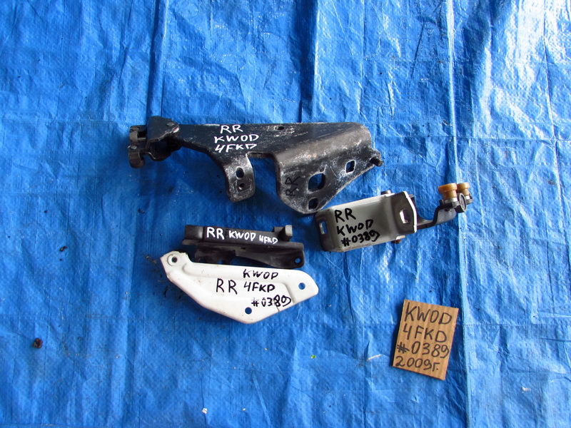 Ролик сдвижной двери Renaut Kangoo KW0D