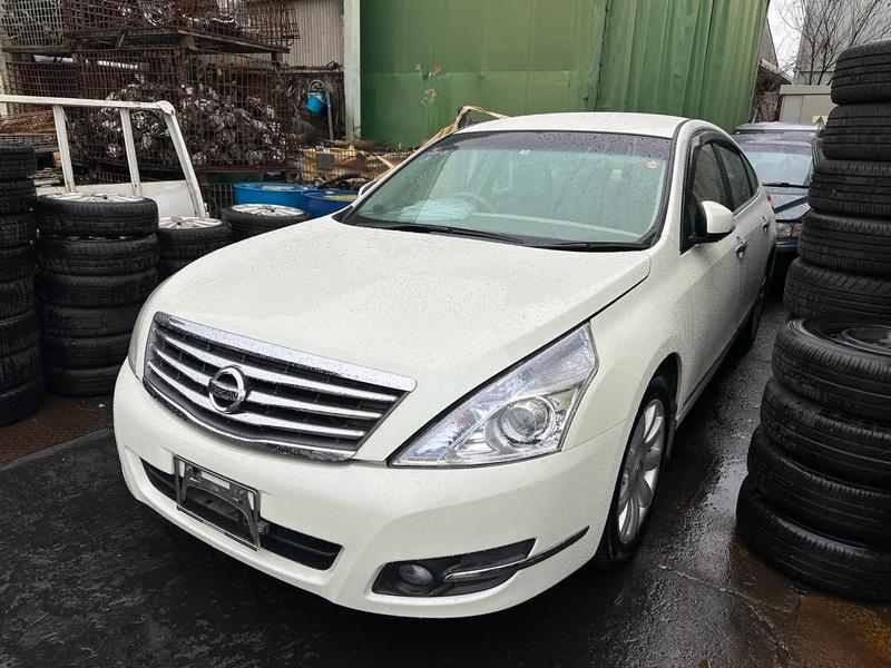 Nissan Teana J32