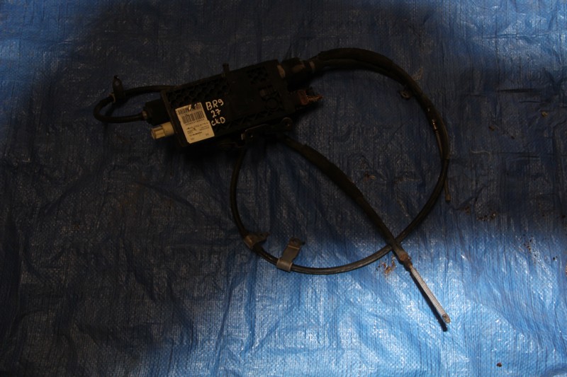 Трос ручного тормоза Subaru Legacy BR9