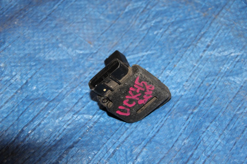 Дмрв Toyota Sequoia UCK45