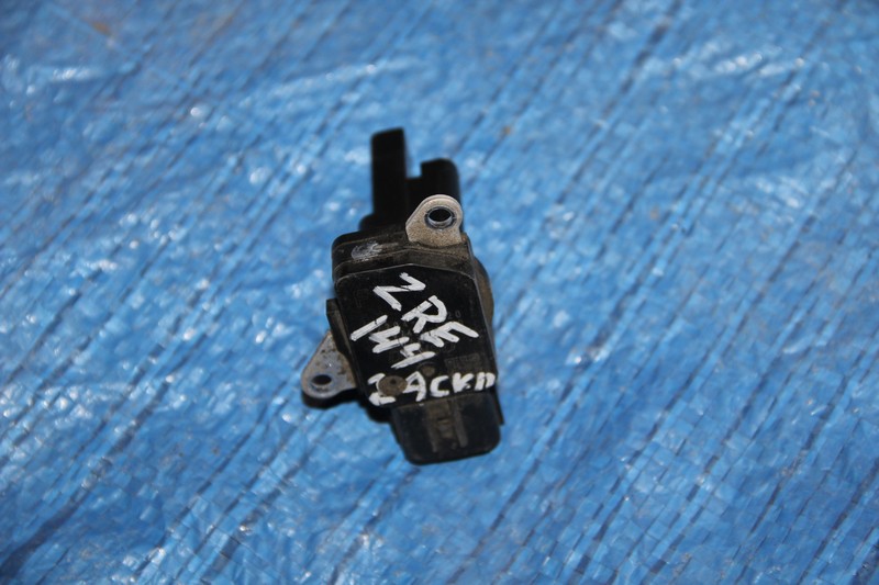 Дмрв Toyota Corolla Fielder ZRE144