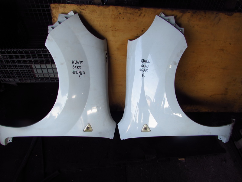 Крыло Renaut Kangoo KW0D
