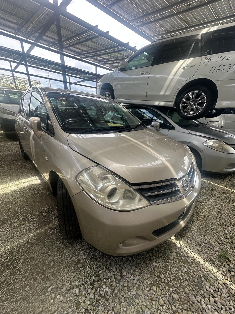 Nissan Tiida C11