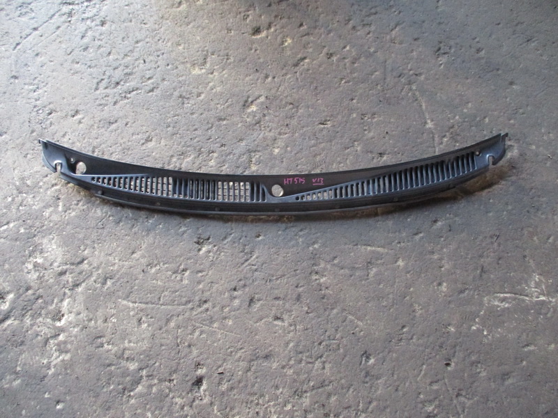 Решетка под лобовое стекло Suzuki Swift