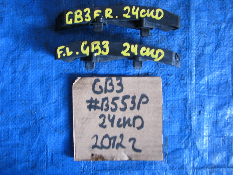 Крепление бампера Honda Freed