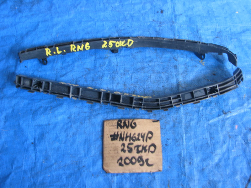 Крепление бампера Honda Stream