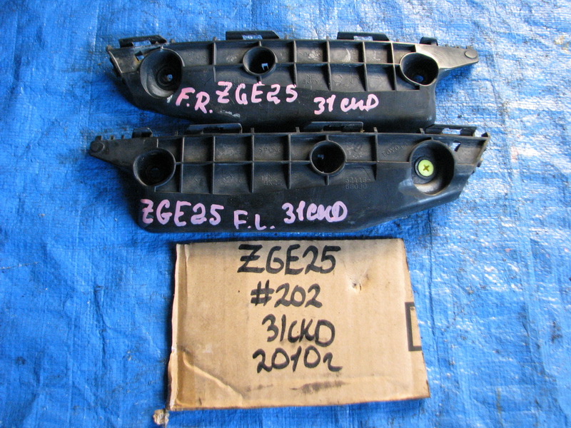 Крепление бампера Toyota Wish ZGE25