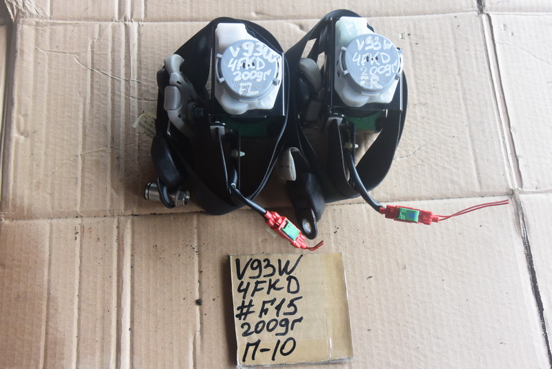 Ремень безопасности Mitsubishi Pajero V93W