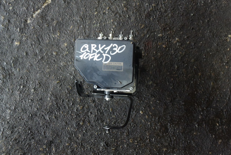 Блок АБС Toyota Mark X GRX130
