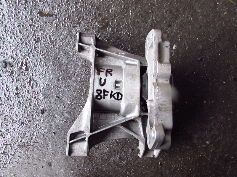 Подушка двигателя Citroen Grand C4 Picasso U