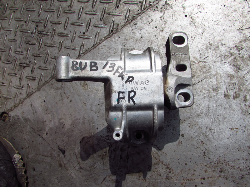 Подушка двигателя Audi Q3 8UB