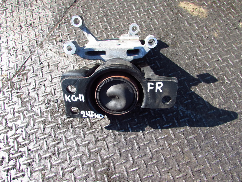 Подушка двигателя Nissan Bluebird Sylphy